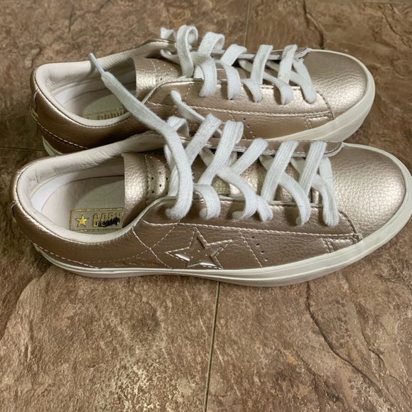 Convers chuck taylor platform siz 5.5